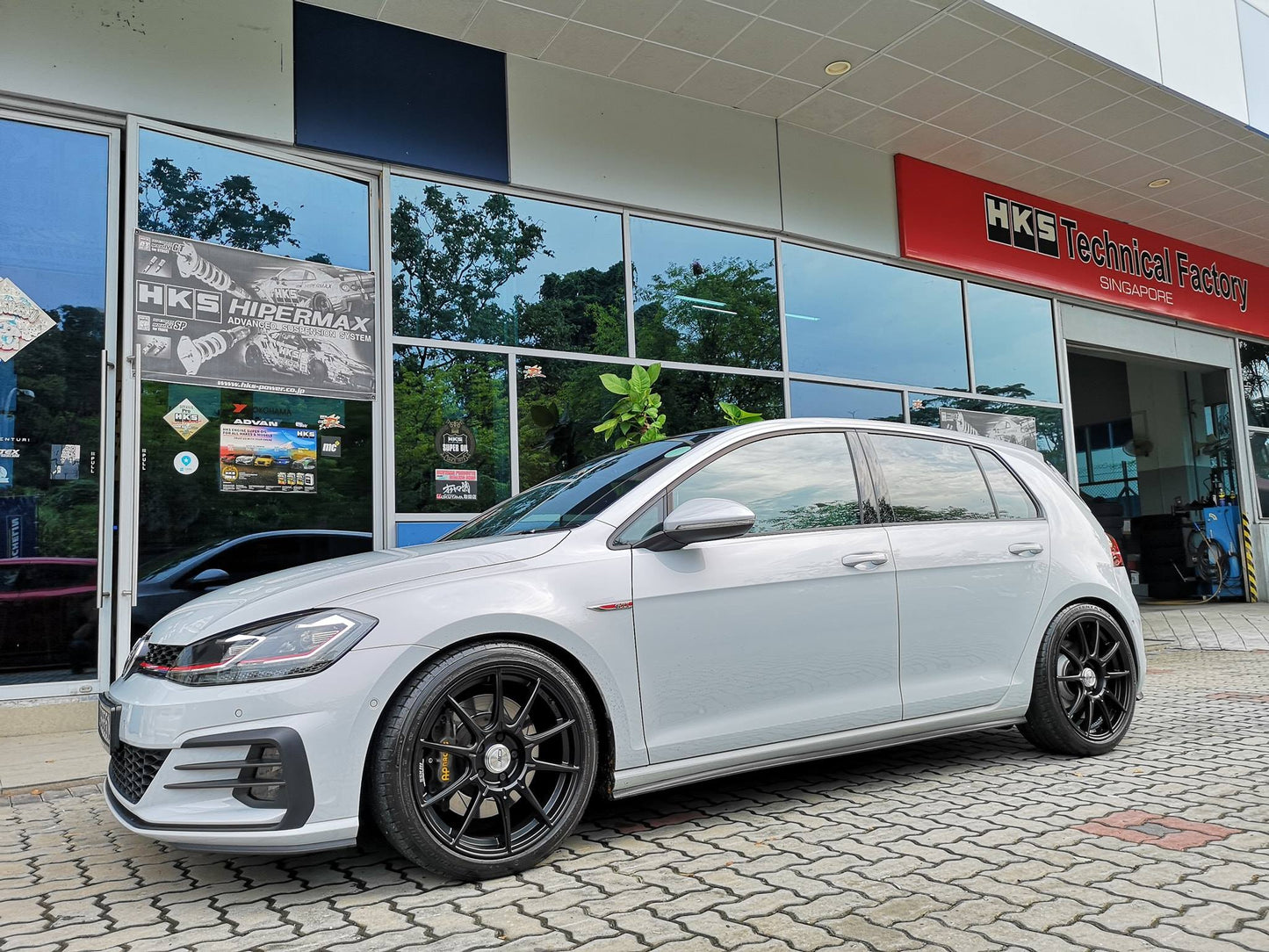 SSR GTX01 DARK SILVER 19x8.5 +45 5-112