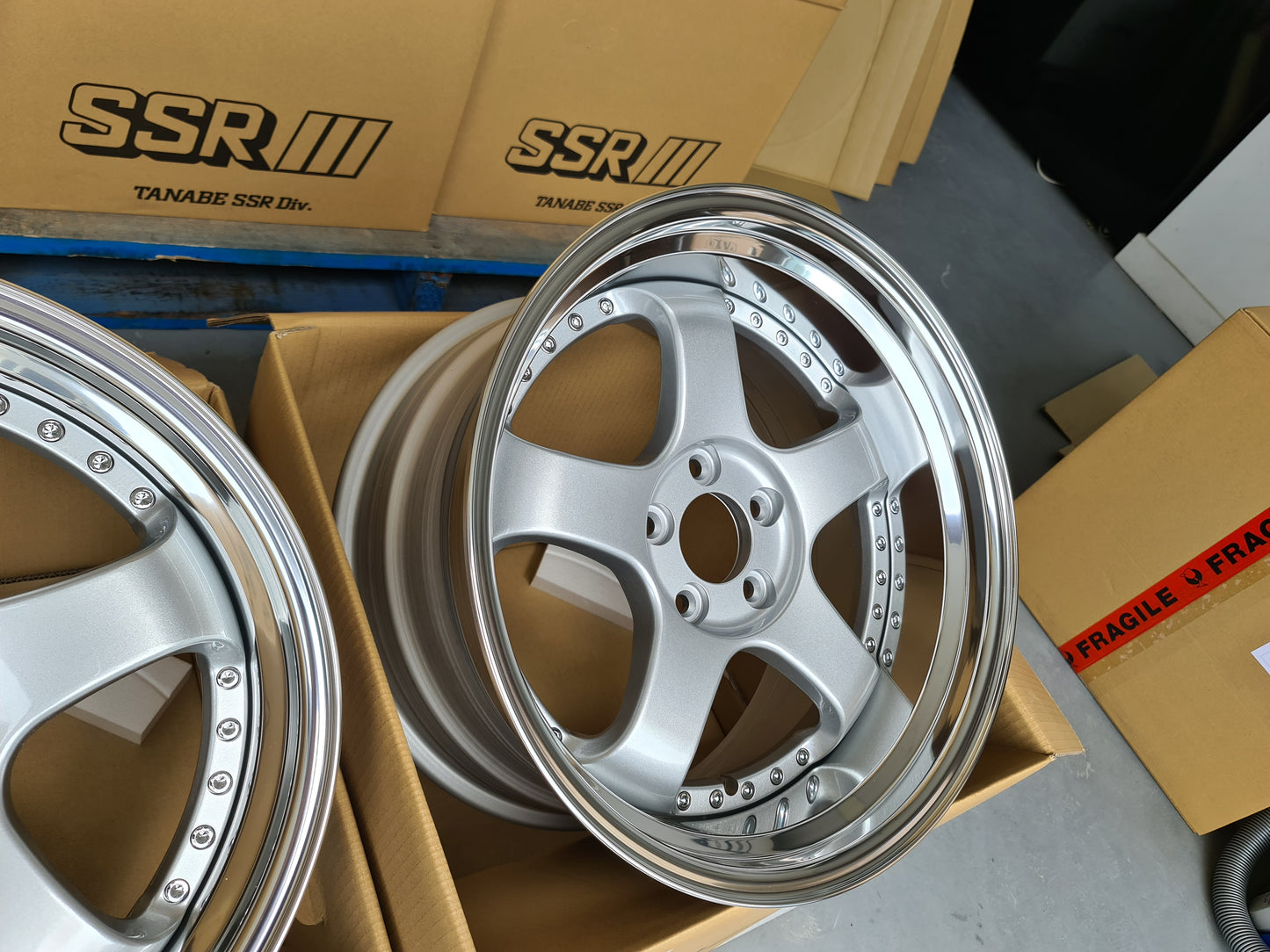 SSR SP1 SILVER 18x9 +19 HP | 18x10 +24 SL 5-114.3 STAGGERED
