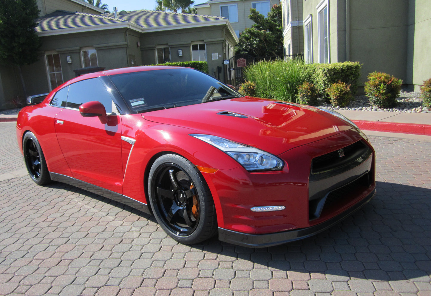 ADVAN RACING GT PREMIUM 20x10 +35 | 20x12 +20 5-114.3 - RACING GLOSS BLACK (R35 GTR)