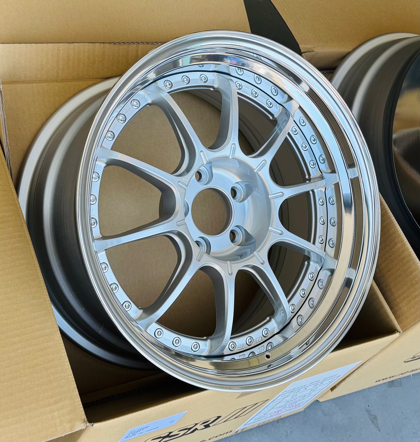 SSR SP5 HIGH BRIGHT SILVER 18x9.5 +25 | 18x10.5 +18 5-114.3