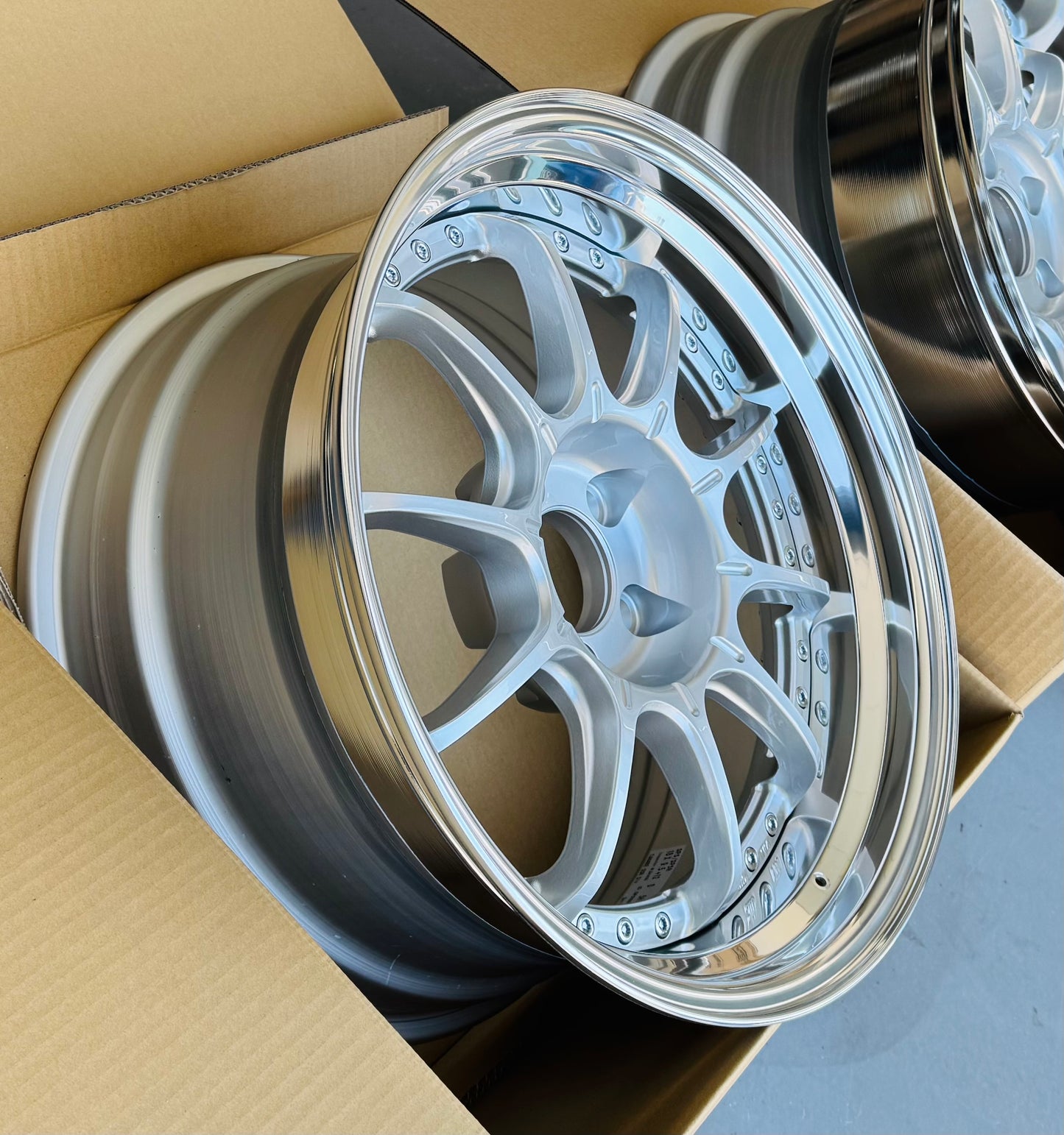 SSR SP5 HIGH BRIGHT SILVER 18x9.5 +25 | 18x10.5 +18 5-114.3