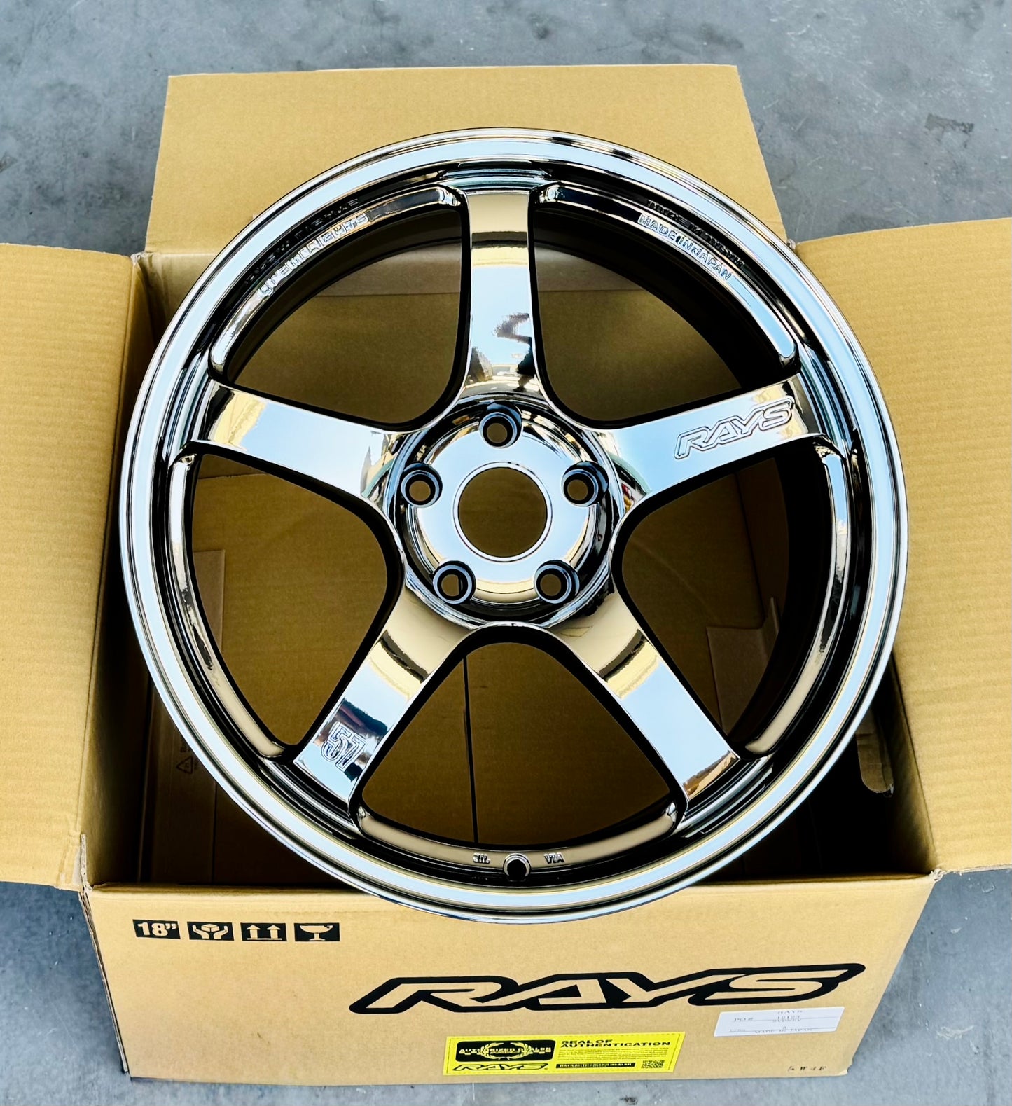 RAYS 57CR LIMITED RBC 18x8.5 +45 5-100