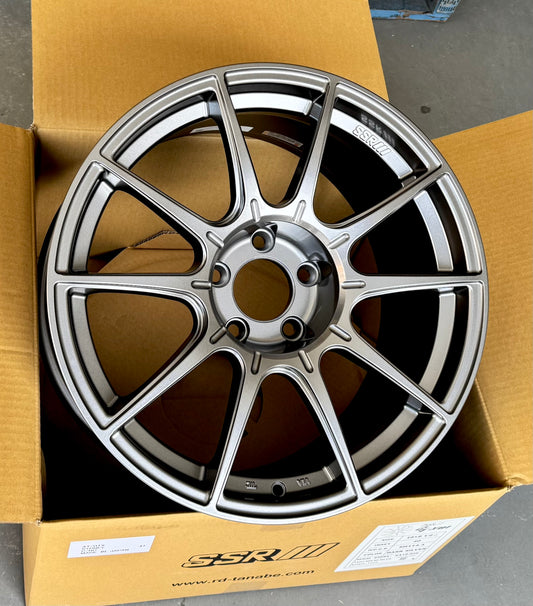 SSR GTX01 DARK SILVER 18x9.5 +40 5-100