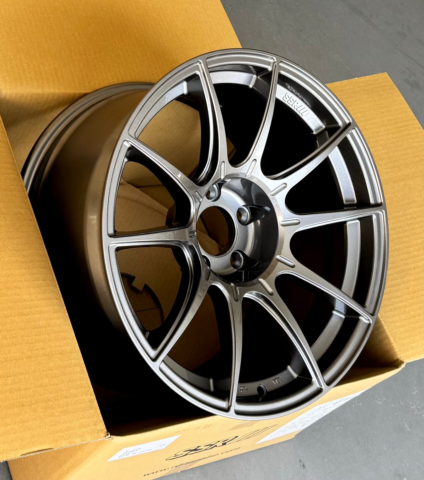 SSR GTX01 DARK SILVER 18x9.5 +15 5-114.3