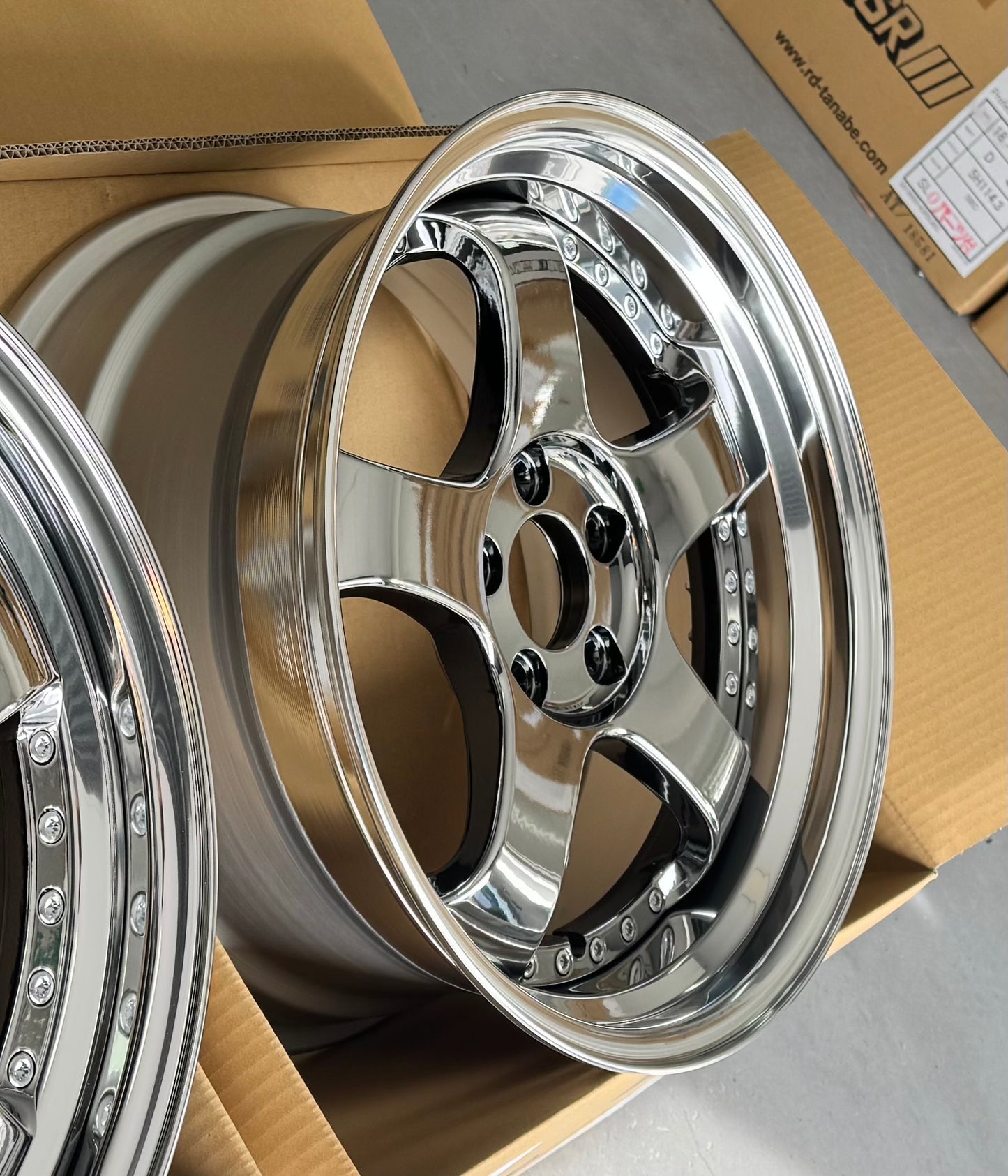 SSR SP1 SBC 18x8.5 +37 HP | 18x9.5 +43 SL 5-114.3 STAGGERED