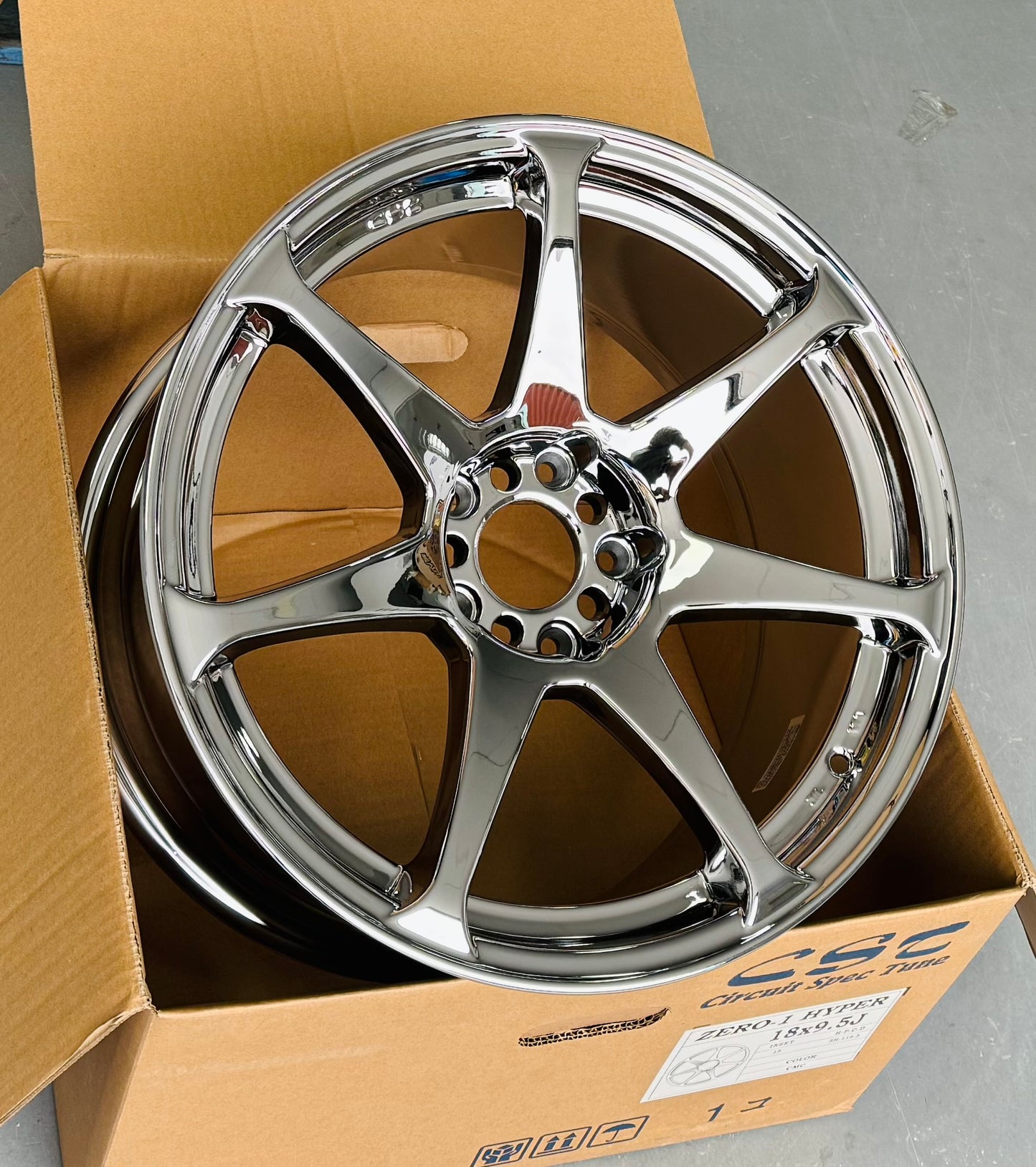 CST ZERO 1 HYPER 18x9.5 +15 5-114.3 CMC (CHROME)