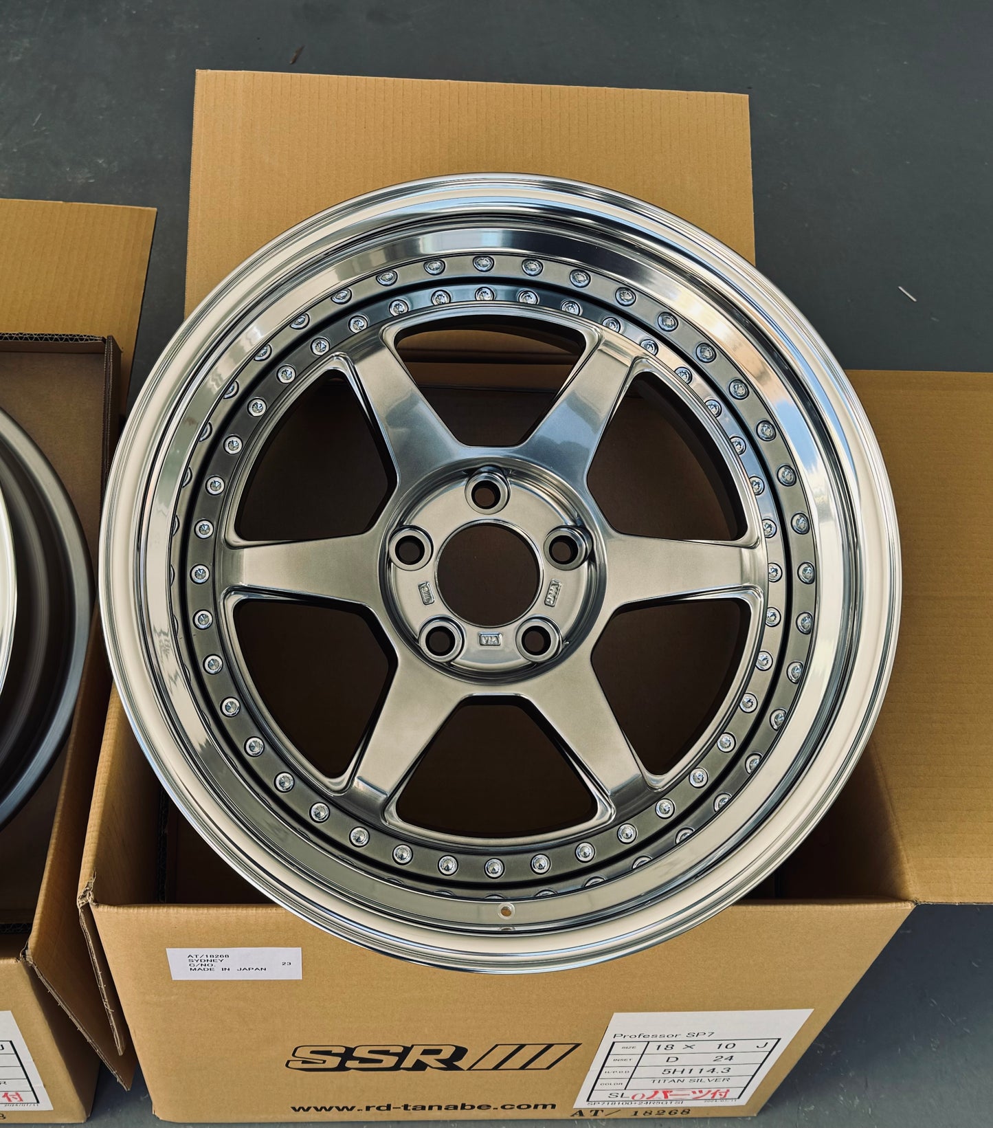 SSR SP7 TITAN SILVER 18x9 +19 HP | 18x10 +24 SL 5-114.3 STAGGERED