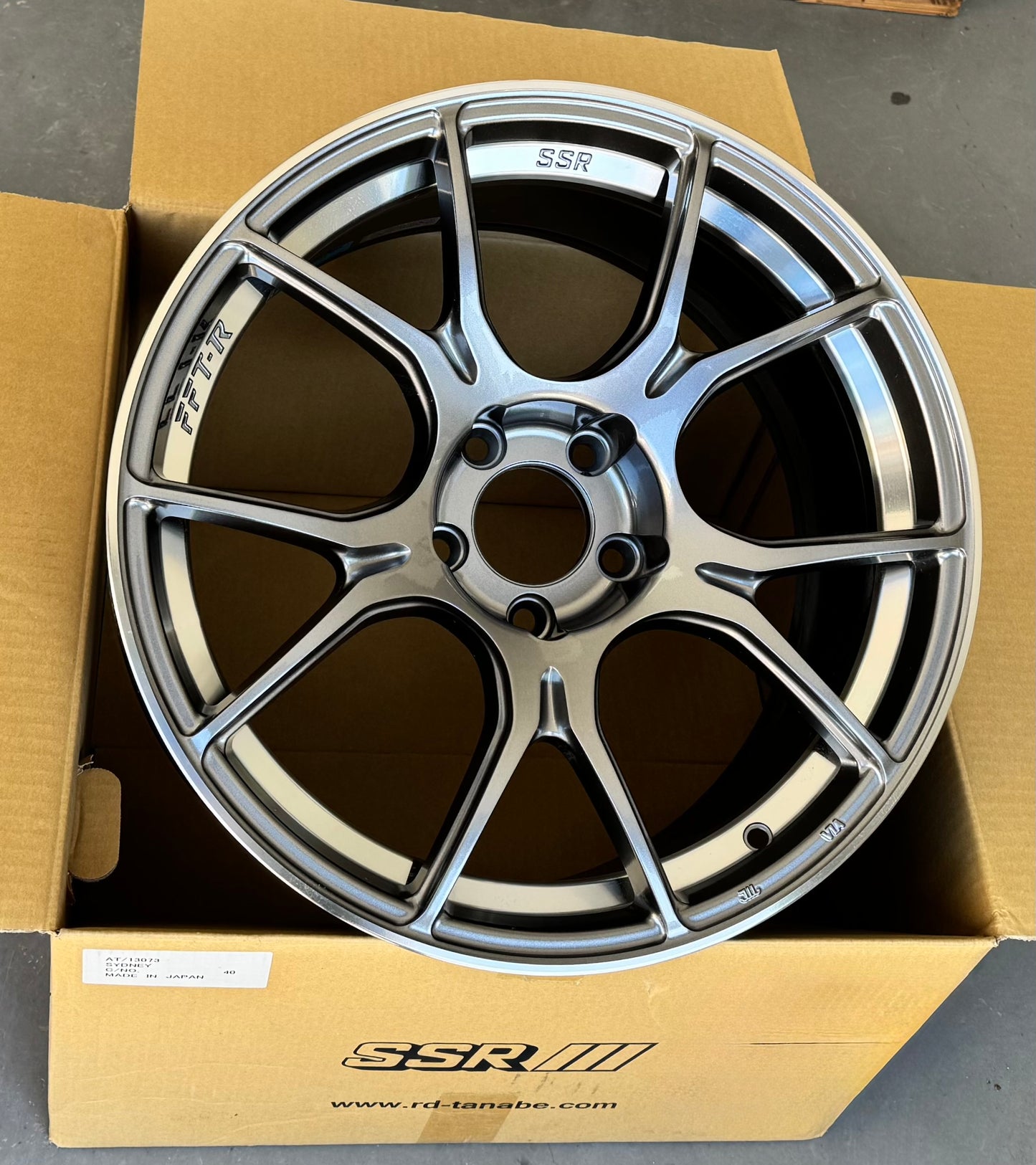 SSR GTX02 DARK SILVER 18x8.5 +45 5-100