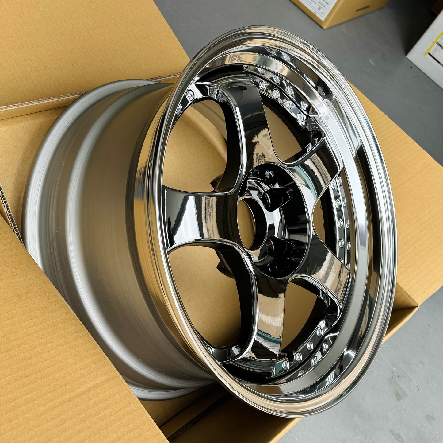 SSR SP1 SBC 18x9.5 +25 HP 5-114.3
