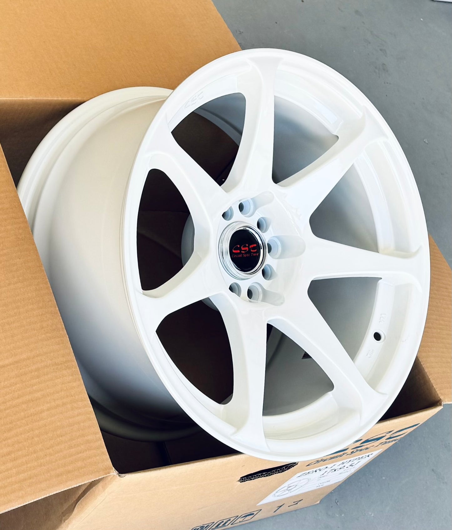 CST ZERO 1 WHITE 17x9.5 +15 5-114.3