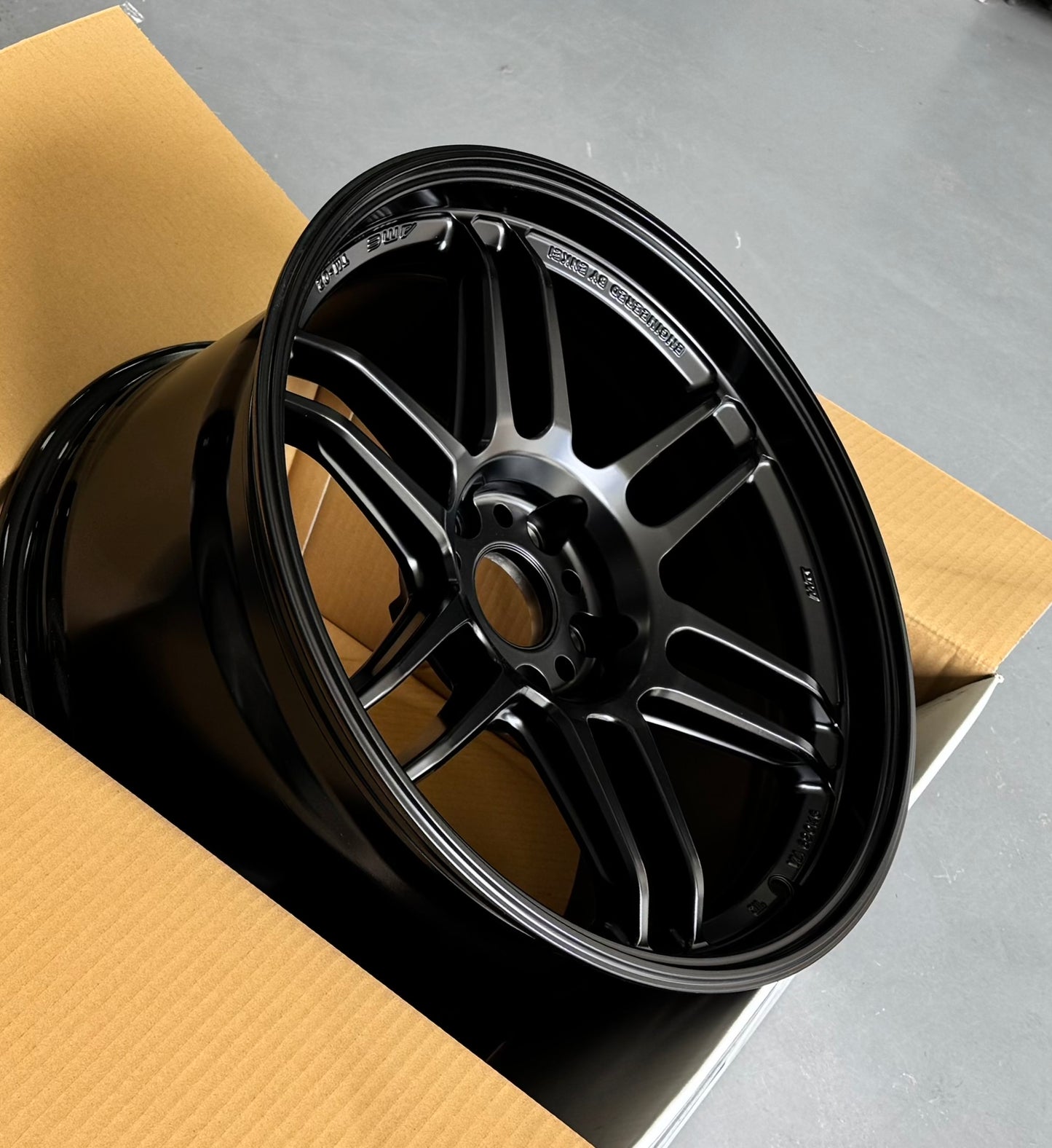 AME TM-02 MATTEBLACK 18x9.5 +38 5-114.3 LIMITED EDITION