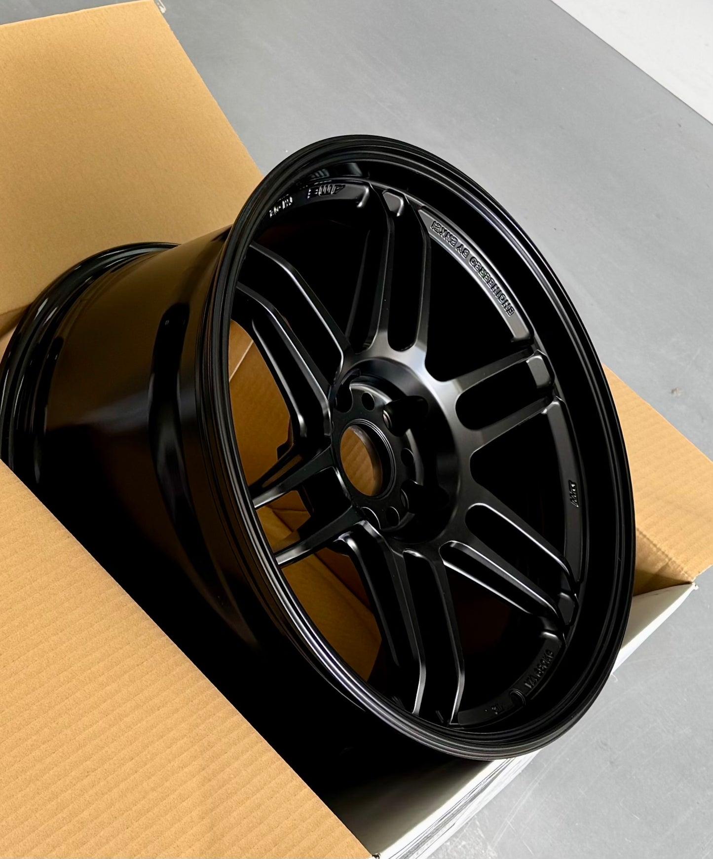 AME TM-02 MATTEBLACK 18x9.5 +38 5-114.3 LIMITED EDITION