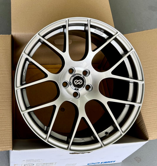 ENKEI RAIJIN HYPER SILVER 18x9.5 +45 5-100