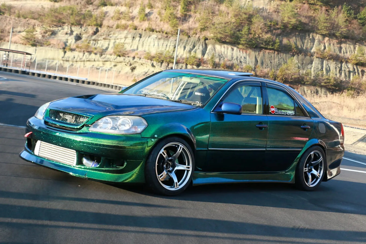 CST ZERO 1 HYPER V2 HI METAL SILVER 18x9.5 +30 | 18x9.5 +12 5-114.3