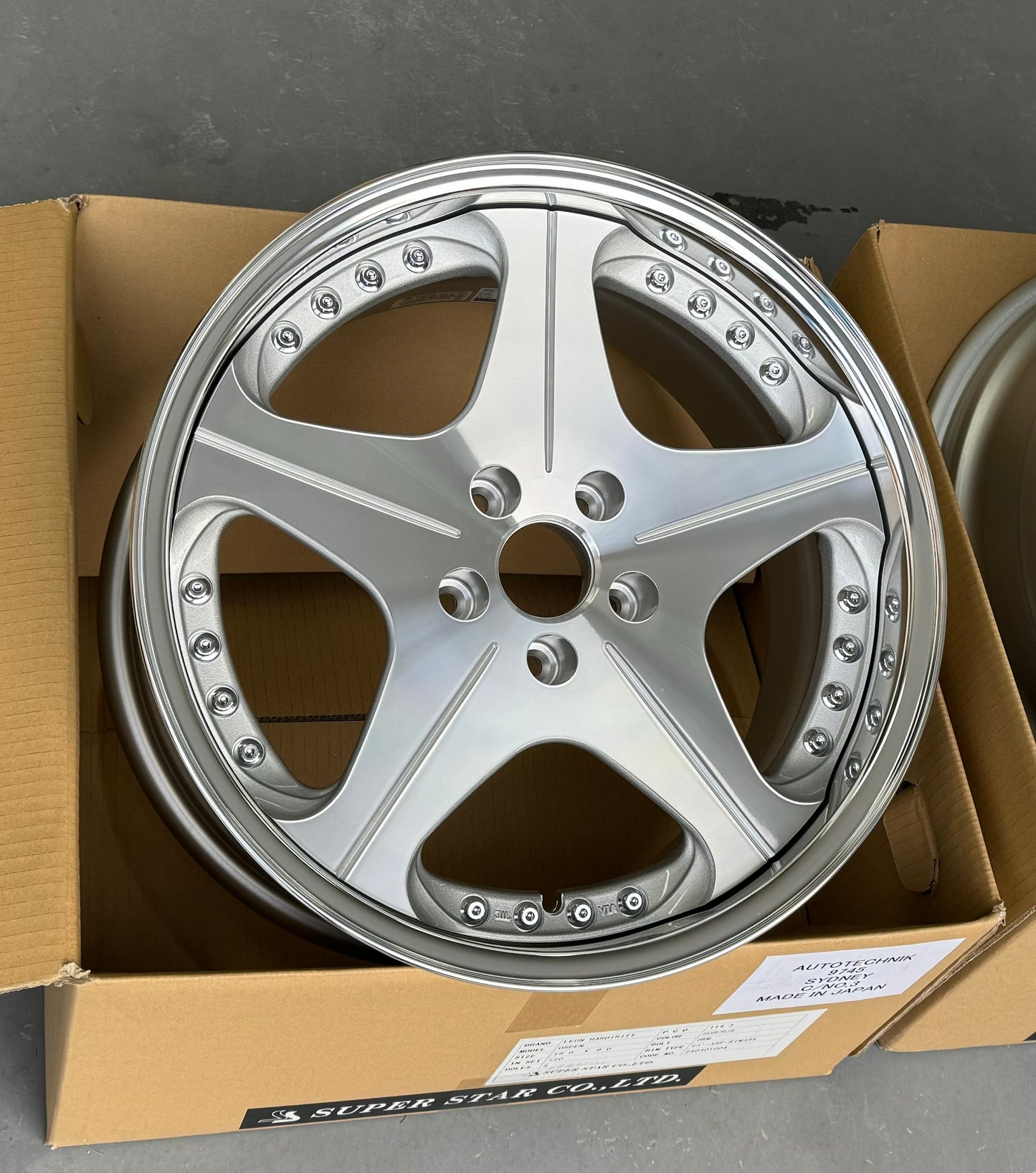 LEONHARDIRITT ORDEN 18x9+20 | 18x10+19 5-114.3