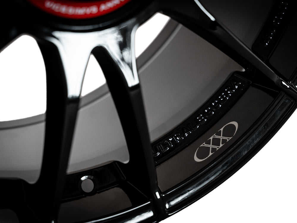 OZ RACING ULTRALEGERRA XX 18x8 +45 5-112