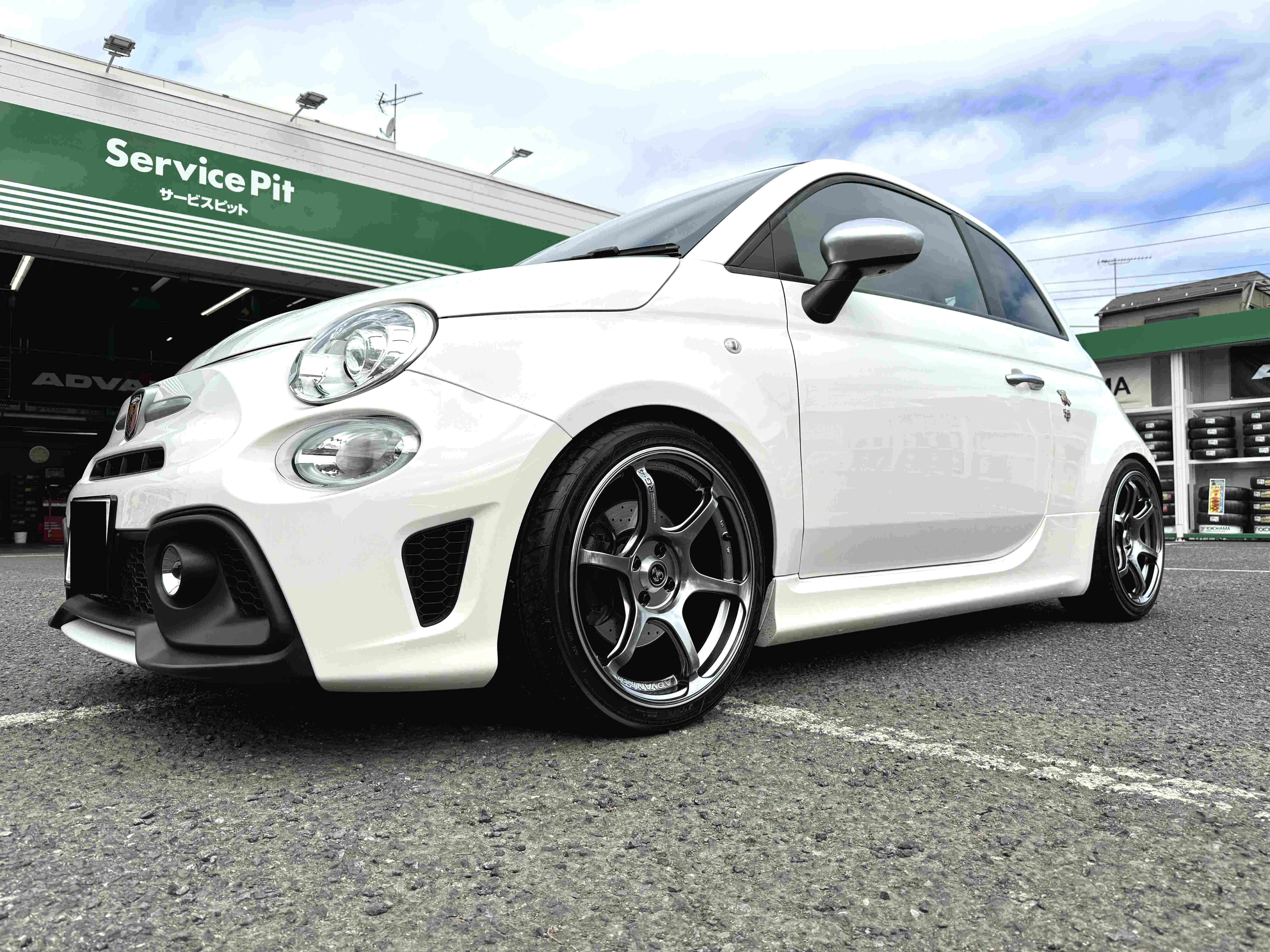 ABARTH 595 Yokohama ADVAN Racing 17インチ4本 ヨコハマ アドバンレーシング TC-4 17インチ - 595 ABA-31214