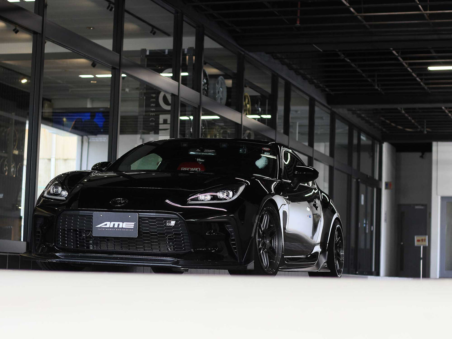 AME TRACER TM-02 GUNBLACK 18x9.5 +38 5-100