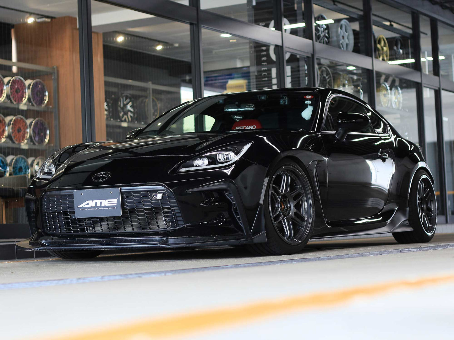 AME TRACER TM-02 GUNBLACK 18x9.5 +38 5-100