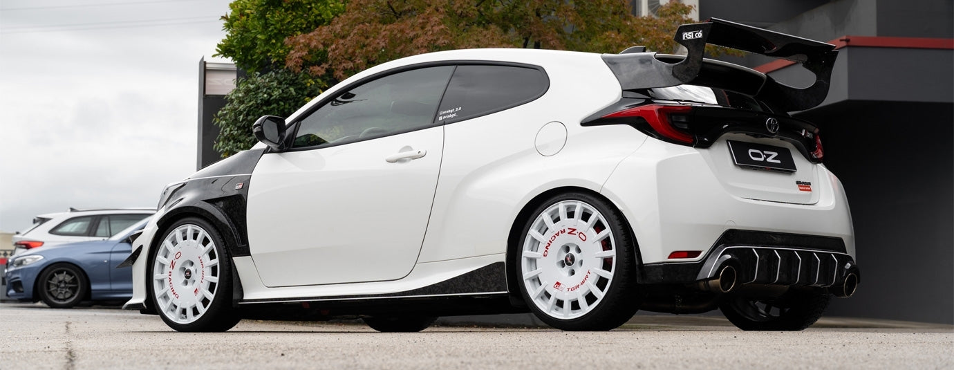 OZ RACING RALLY RACING TGR WRT 18x8 +45 5-114.3 WHITE