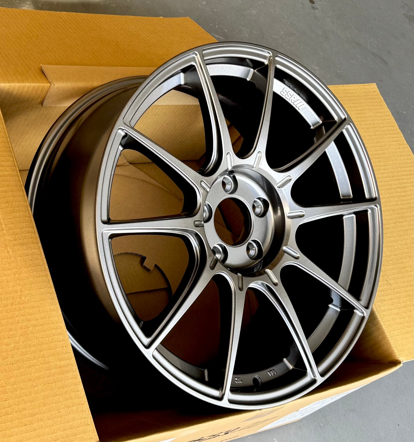 SSR GTX01 DARK SILVER 19x8.5 +45 / 19x9.5 +35 5-114.3 STAGGERED