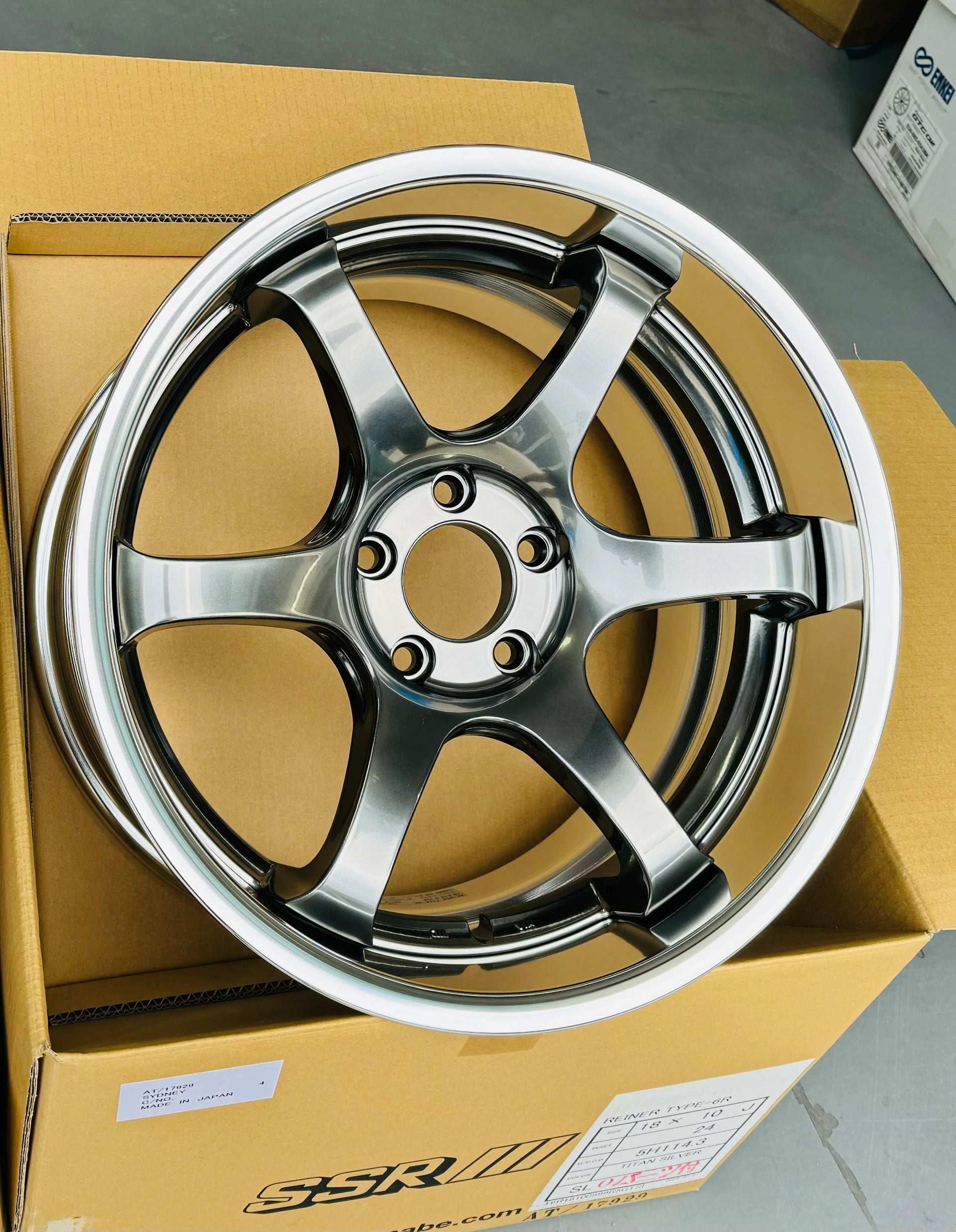 SSR REINER TYPE 6R 18x10 +24 5-114.3 – Autotechnik Wheels