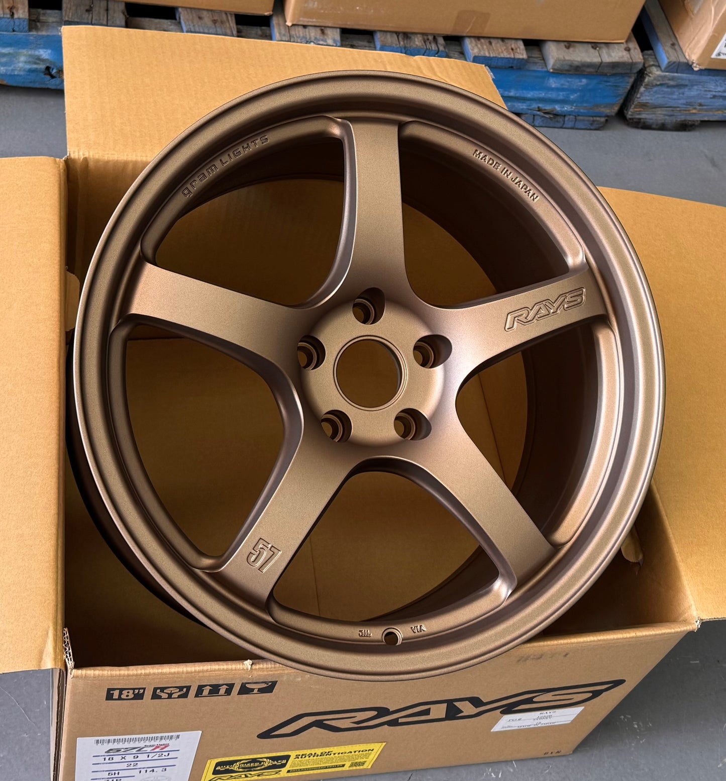 RAYS 57CR DARK BRONZE 18x9.5 +38 5-114.3