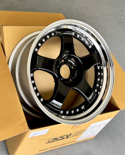 SSR SP1 GLOSS BLACK 18x9.5 +25 HP 5-114.3