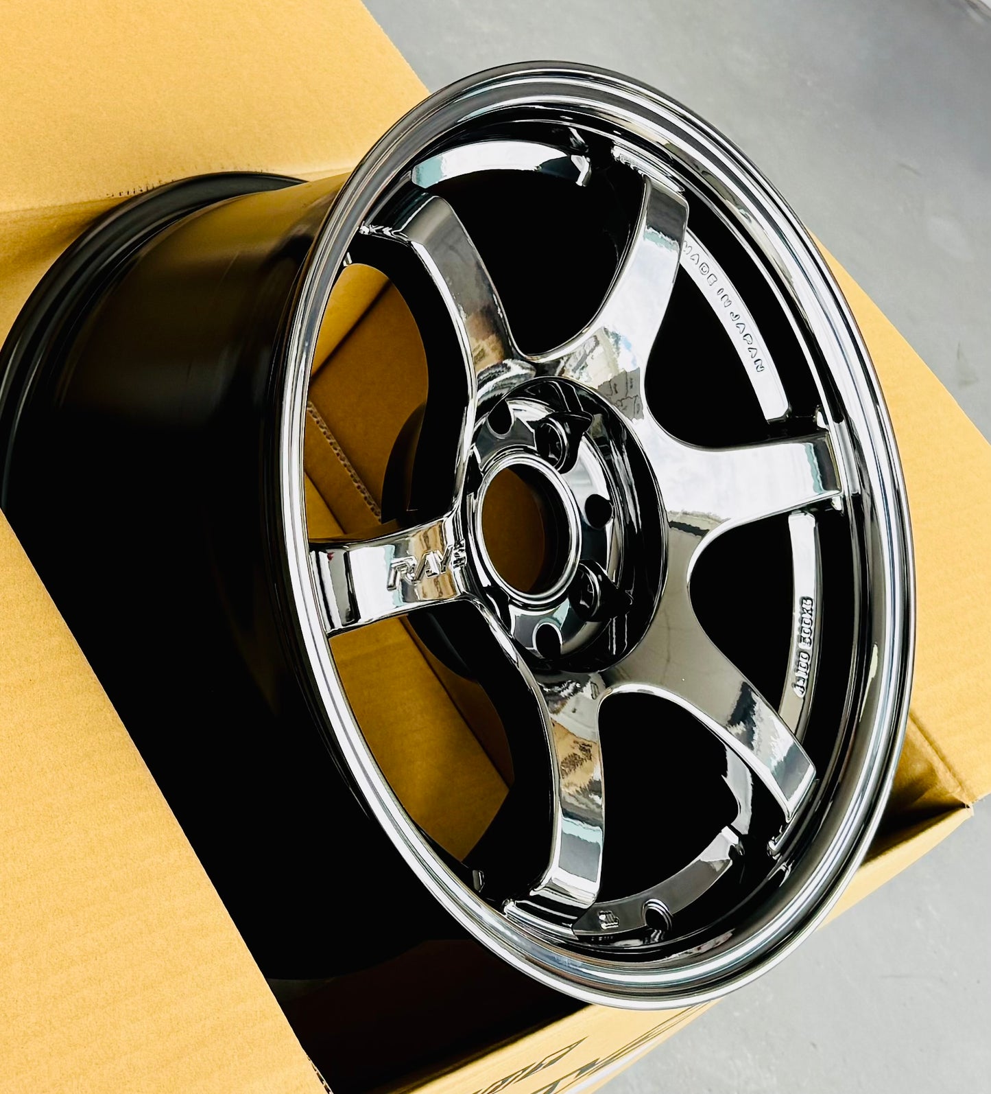 RAYS 57DR LIMITED RBC 15x8 +28 4-100