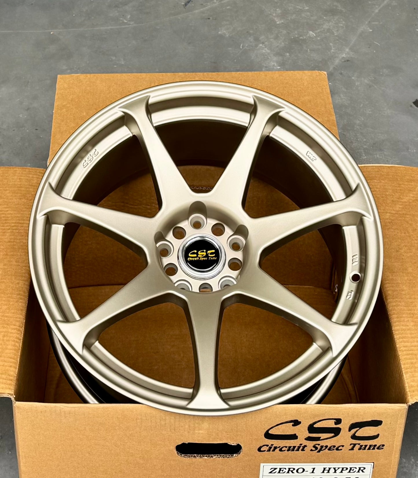 CST ZERO 1 HYPER BRONZE 18x9 +30 | 18x9.5 +15 5-114.3