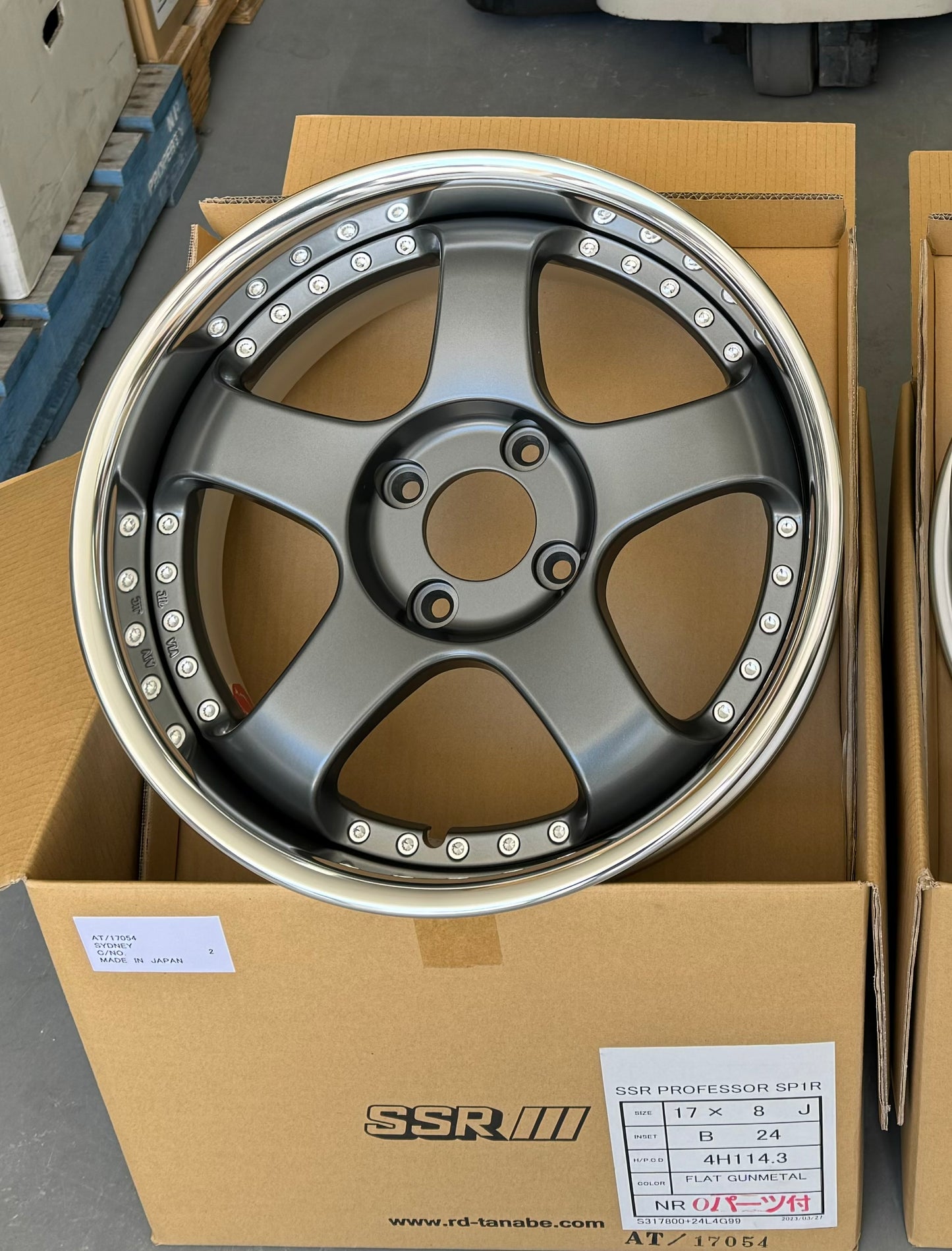 SSR SP1 GUNMETAL 17x8 +24 NR | 17x9 +24 SL 4-114.3 STAGGERED