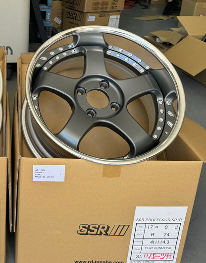 SSR SP1 GUNMETAL 17x8 +24 NR | 17x9 +24 SL 4-114.3 STAGGERED