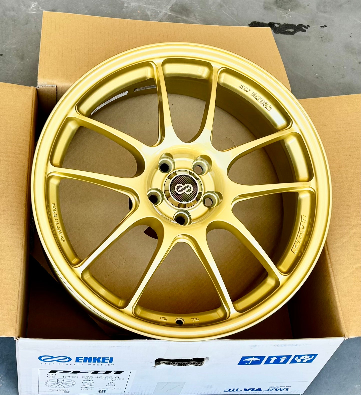 ENKEI PF01 GOLD 18x7.5 +45 5-100