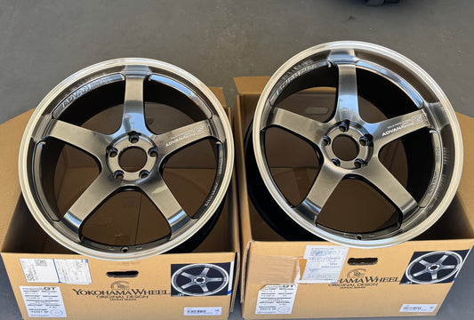 ADVAN RACING GT PREMIUM 20x10 +35 | 20x12 +20 5-114.3 MACHINING & HYPER PLATINUM BLACK (R35 GTR)