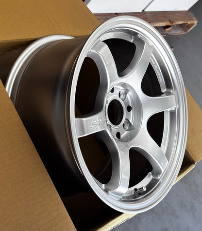 RAYS 57DR SUNLIGHT SILVER 15x8 +28 4-100