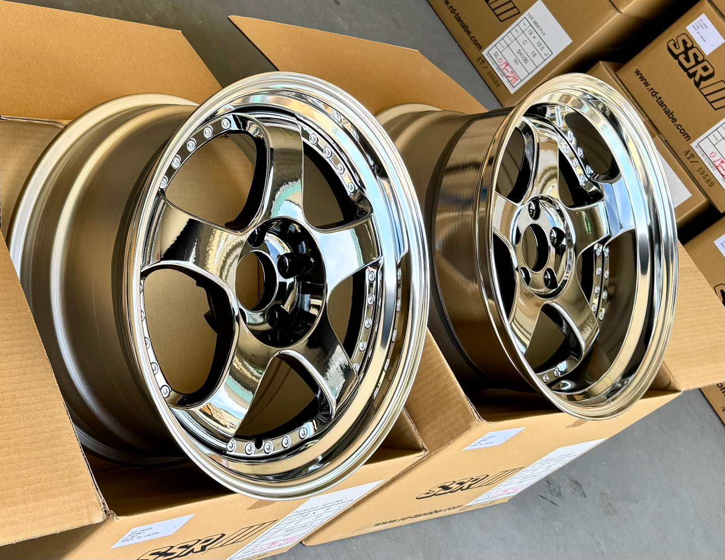 SSR SP1 SBC 18x9.5 +37 HP | 18x10.5 +30 SL 5-114.3 STAGGERED