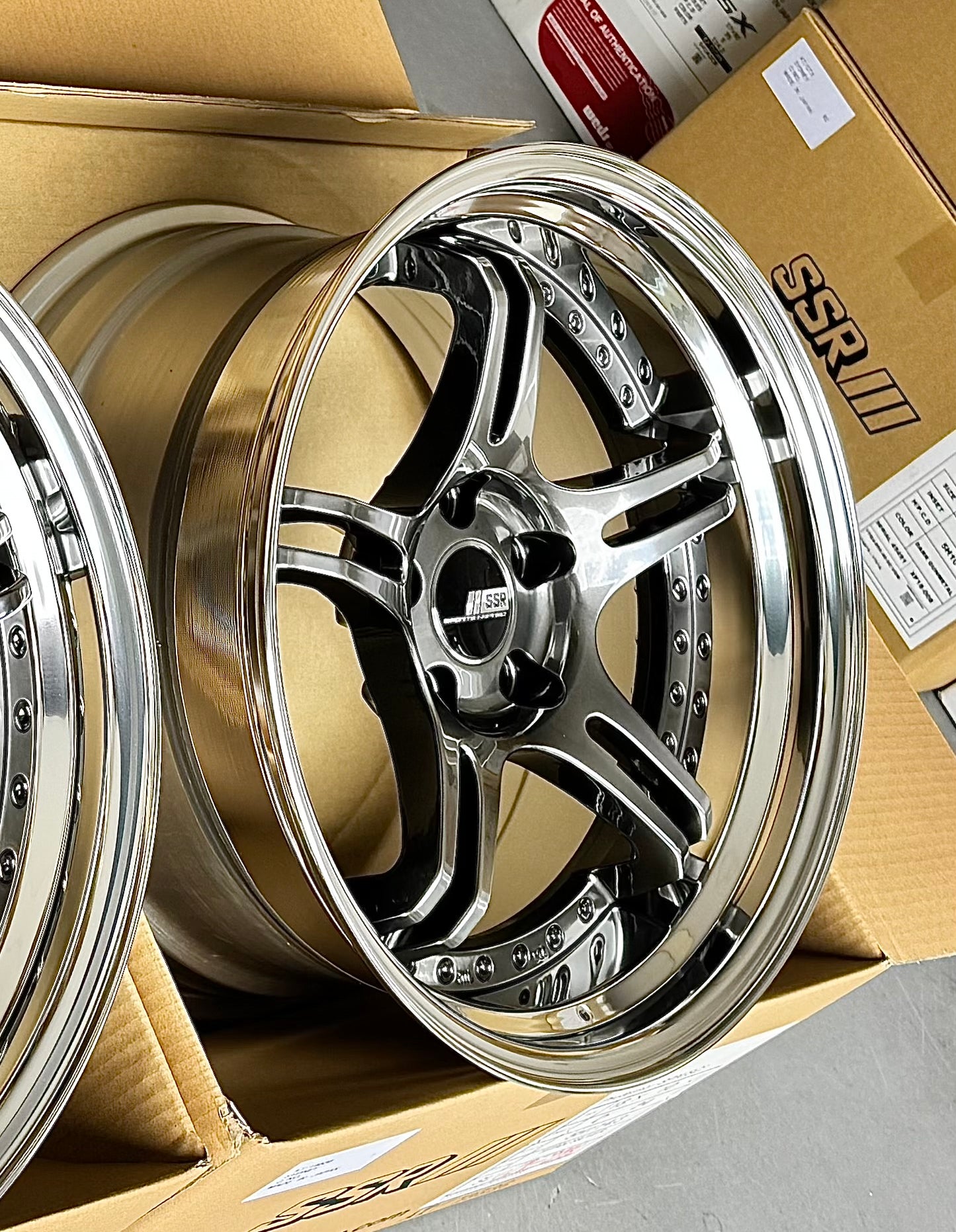 SSR SPX TITAN SILVER 18x9 +24 NR | 18x10 +24 SL 5-114.3 STAGGERED