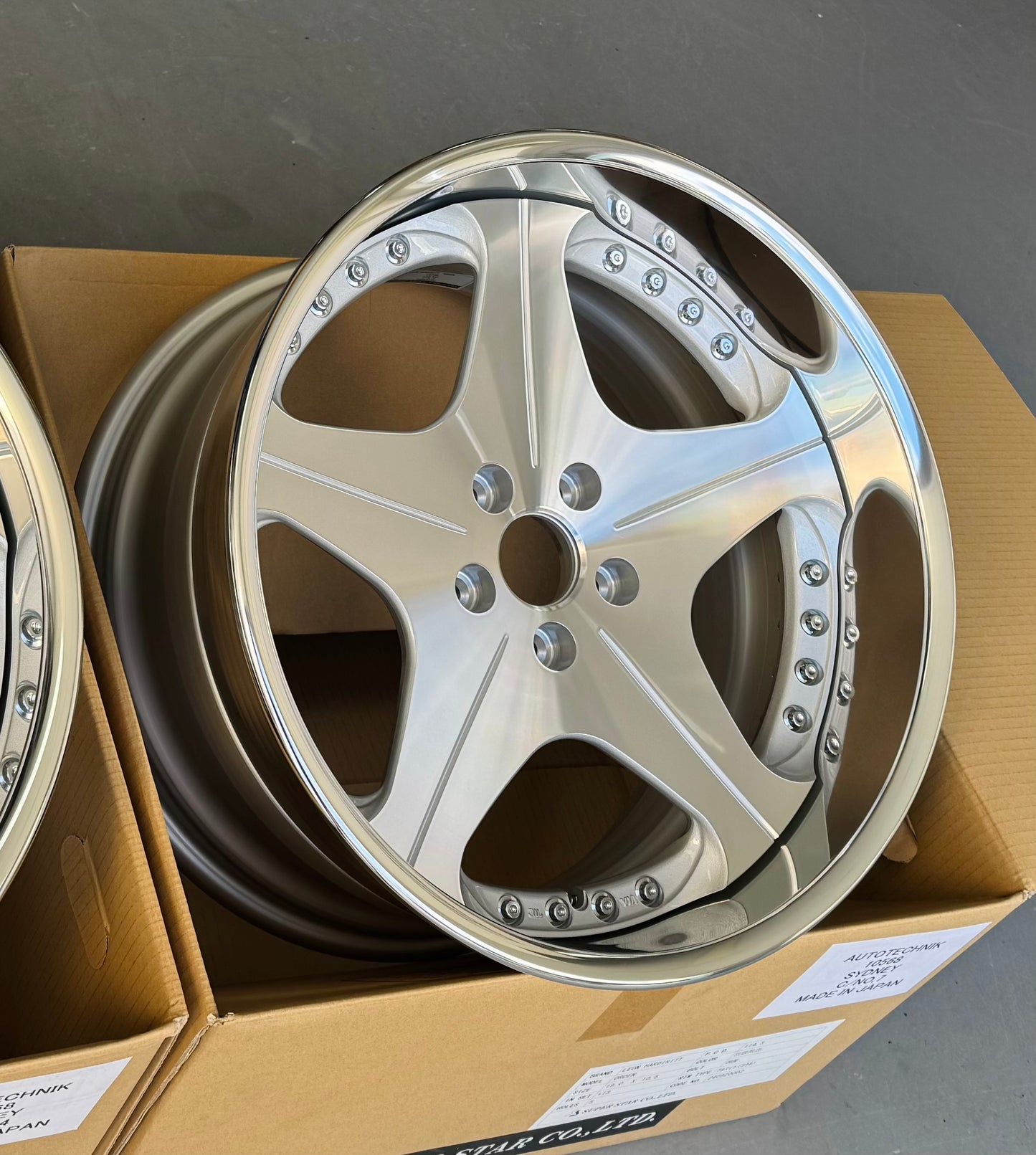 LEONHARDIRITT ORDEN 19x9.5+13 | 19x10.5+13 5-114.3