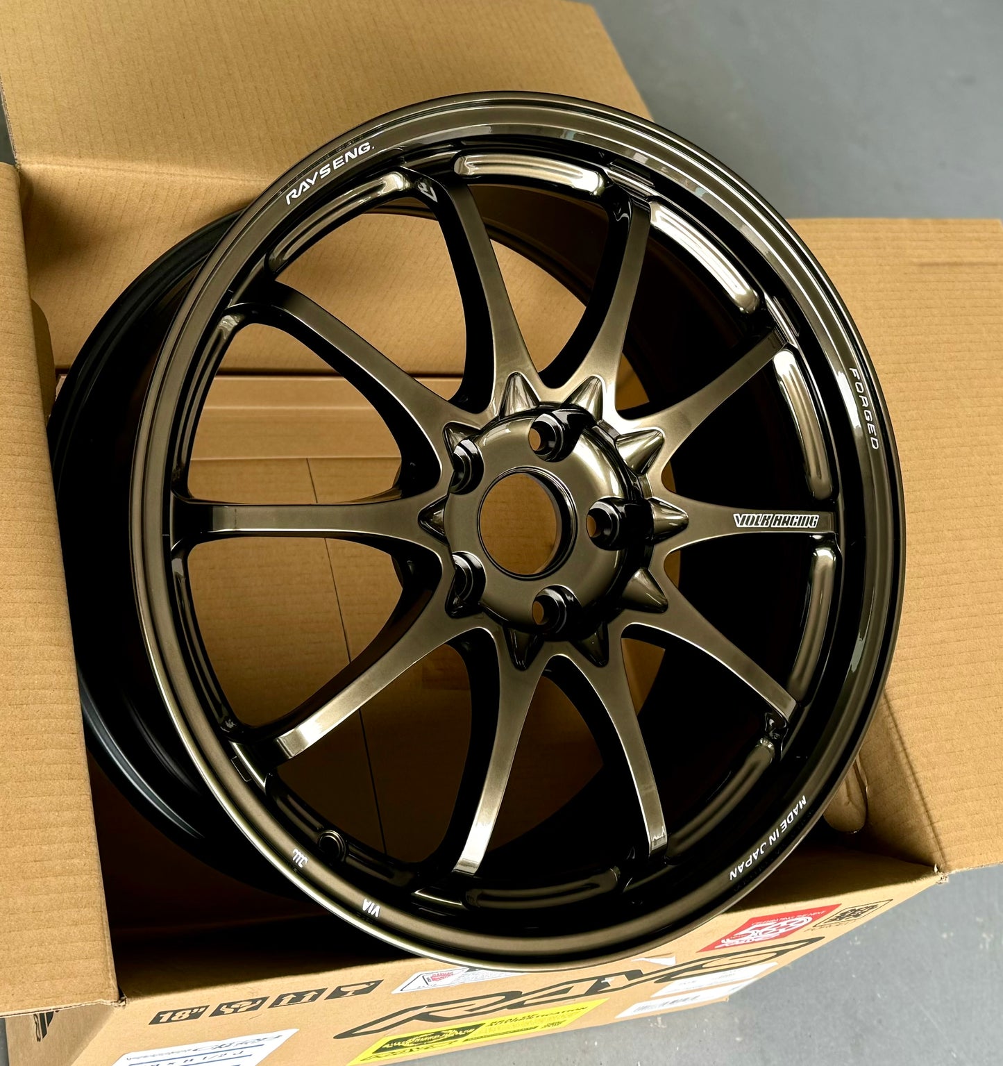 RAYS CE28N PLUS SHINING BRONZE METAL 18x8.5 +45 5-112