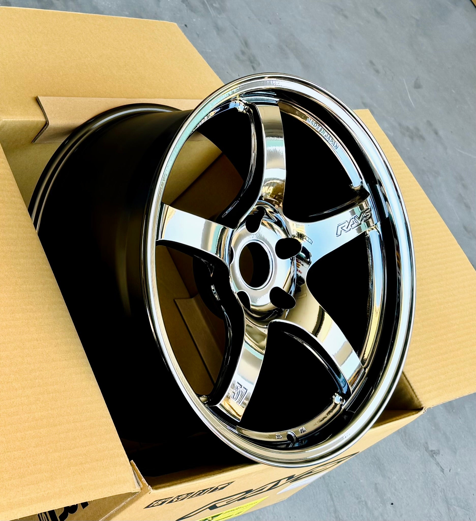 RAYS 57CR LIMITED RBC 18x9.5 +38 5-100 – Autotechnik Wheels