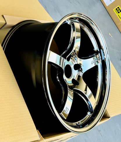 RAYS 57CR LIMITED RBC 18x8.5 +37 5-114.3