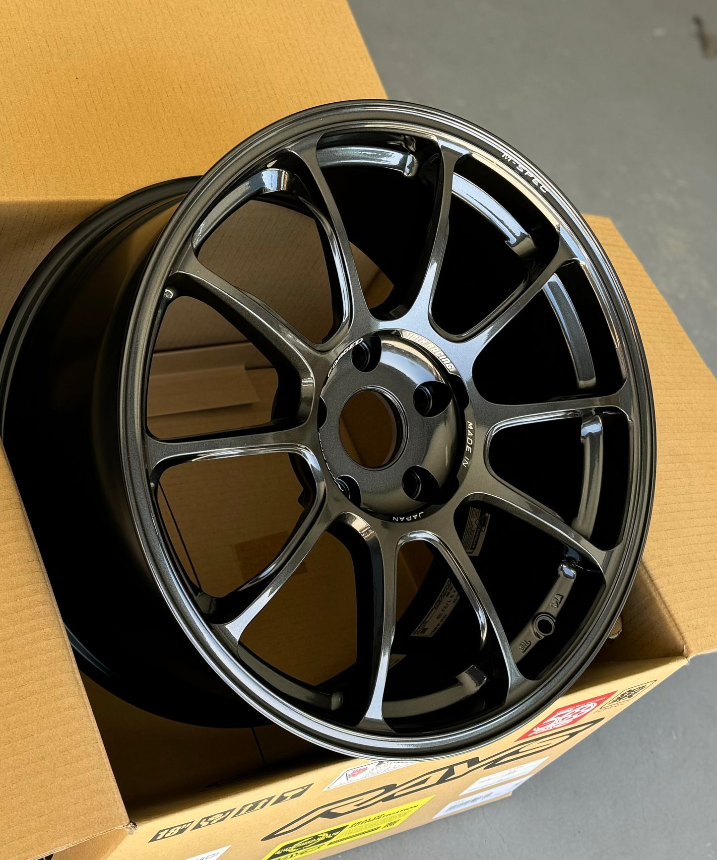 RAYS ZE40 M-SPEC DIAMOND DARK GUNMETAL 18x9.5 +39 5-120