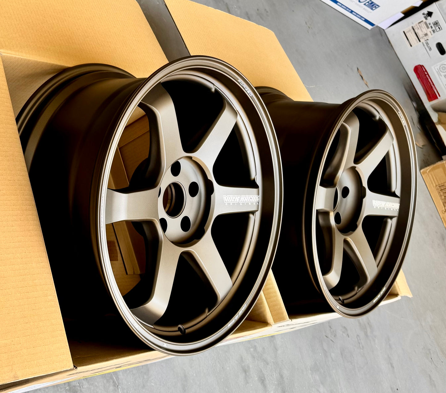 RAYS TE37 ULTRA M-SPEC BRONZE 19x9.5 +22 | 19x10.5 +12 5-114.3 STAGGERED