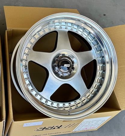 SSR SP6 TITAN SILVER 18x9 +19 HP | 18x10 +24 SL 5-114.3 STAGGERED