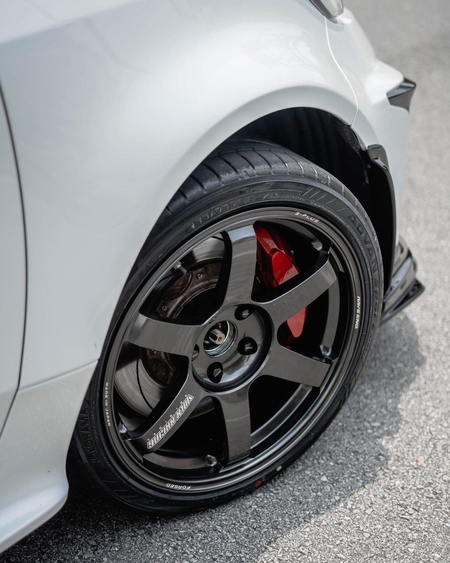 RAYS TE37 SAGA S-PLUS DIAMOND DARK GUNMETAL 18x9.5 +38 5-114.3