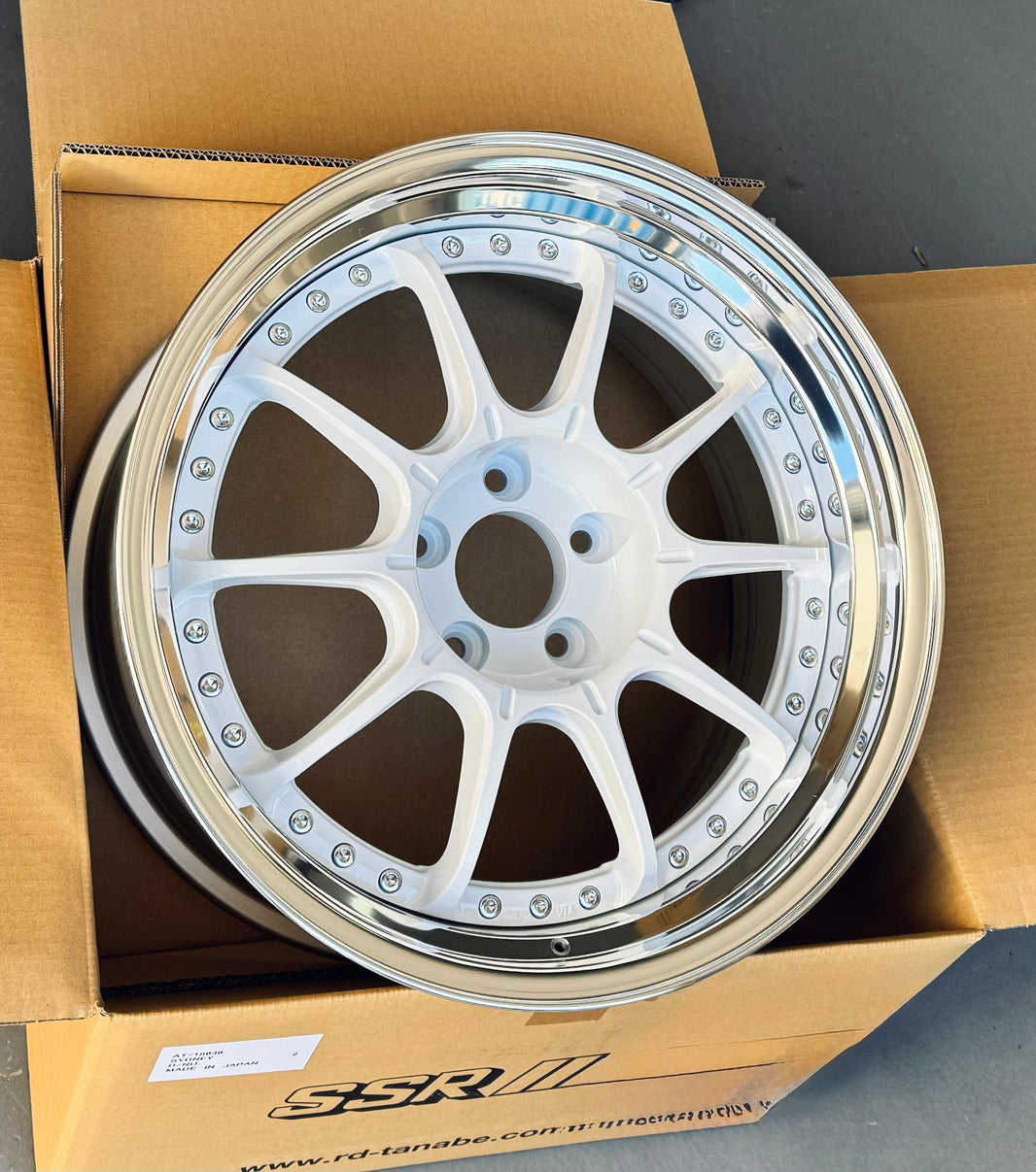 SSR Minerva 19x9.5 +18 5x114.3 White main image 1