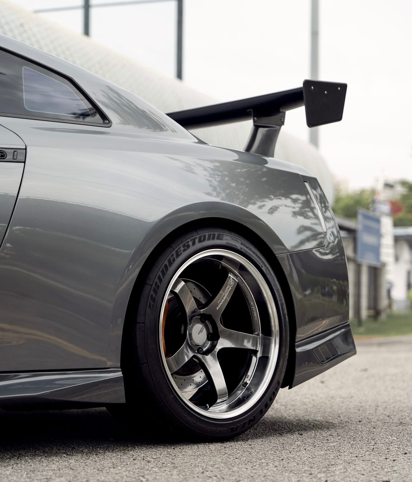 ADVAN RACING GT PREMIUM 20x10 +35 | 20x12 +20 5-114.3 MACHINING & HYPER PLATINUM BLACK (R35 GTR)