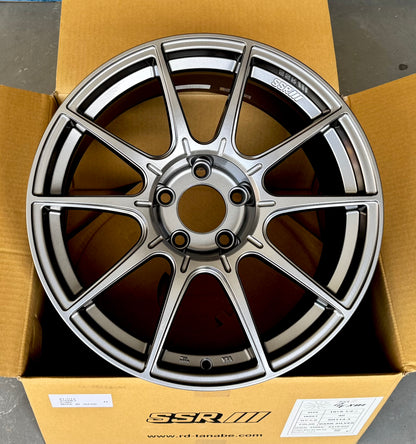 SSR GTX01 DARK SILVER 18x9.5 +40 5-114.3