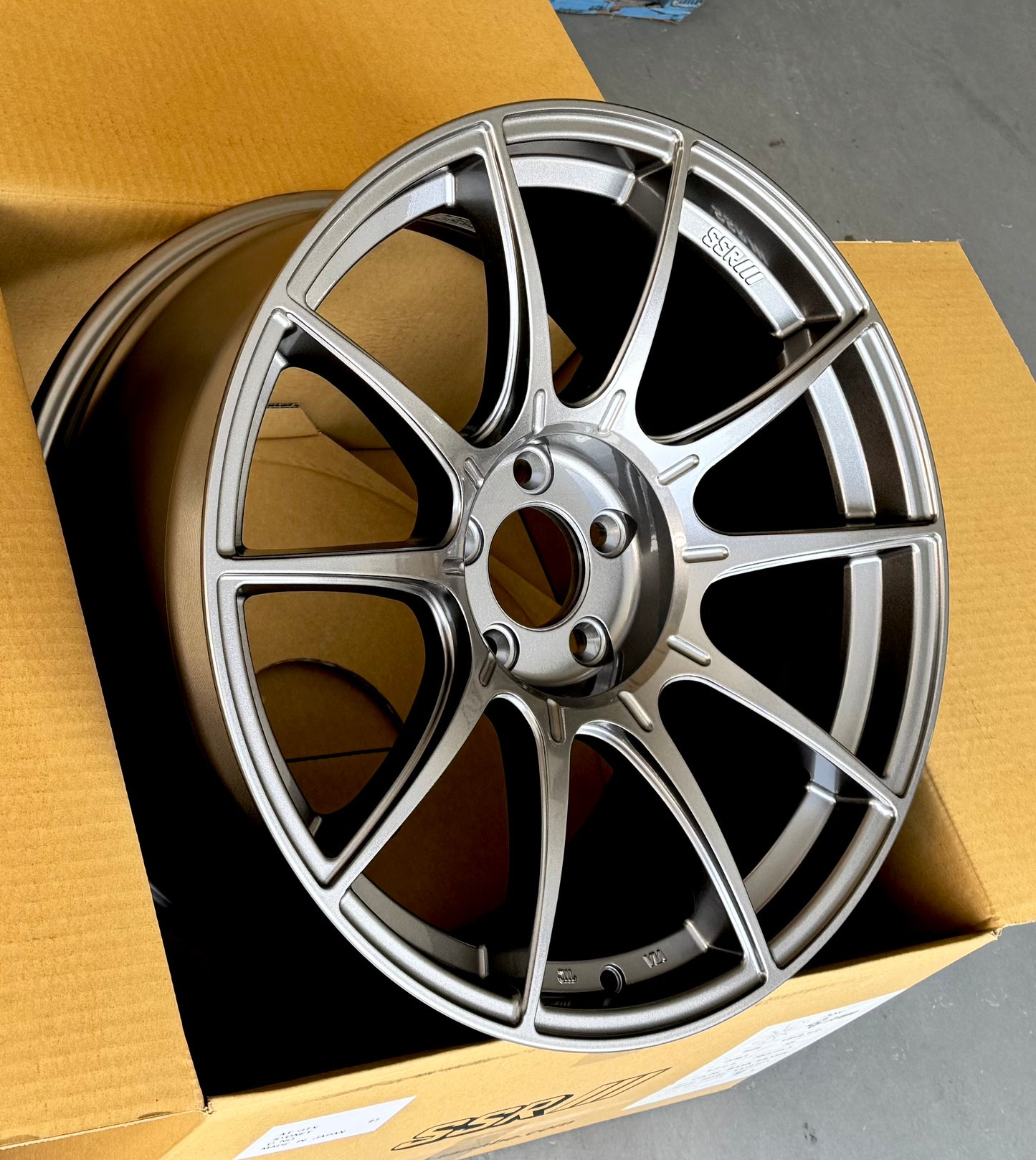 SSR GTX01 DARK SILVER 19x9.5 +35 5-114.3