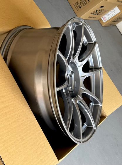 SSR GTX01 DARK SILVER 19x9.5 +35 5-114.3
